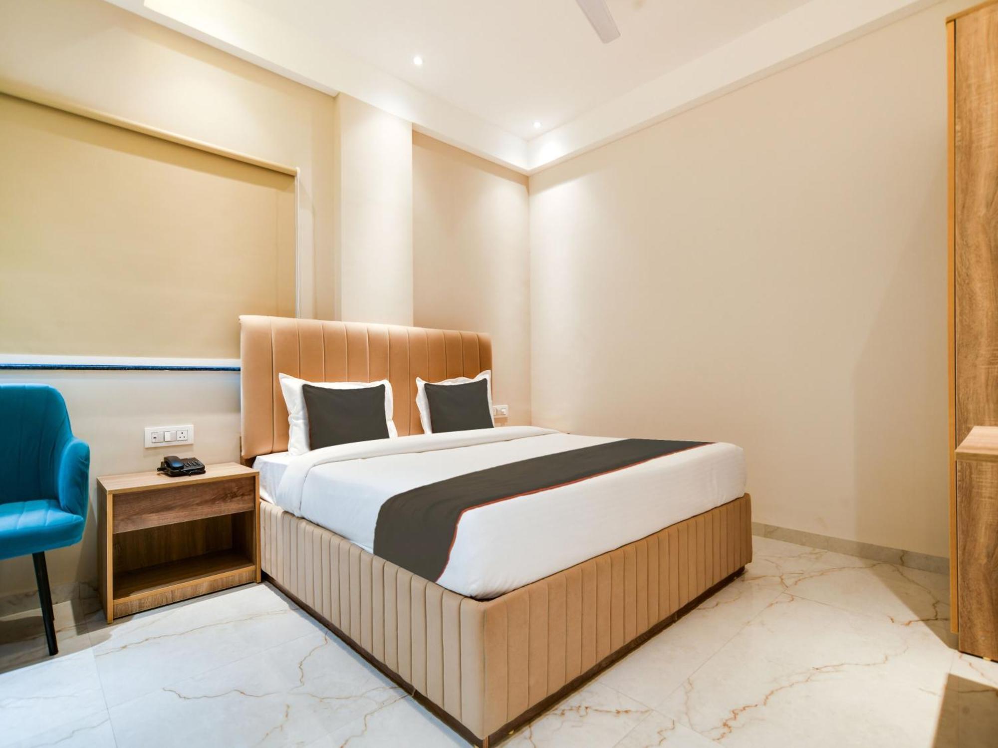 Collection O Hotel Mint Індаур Екстер'єр фото